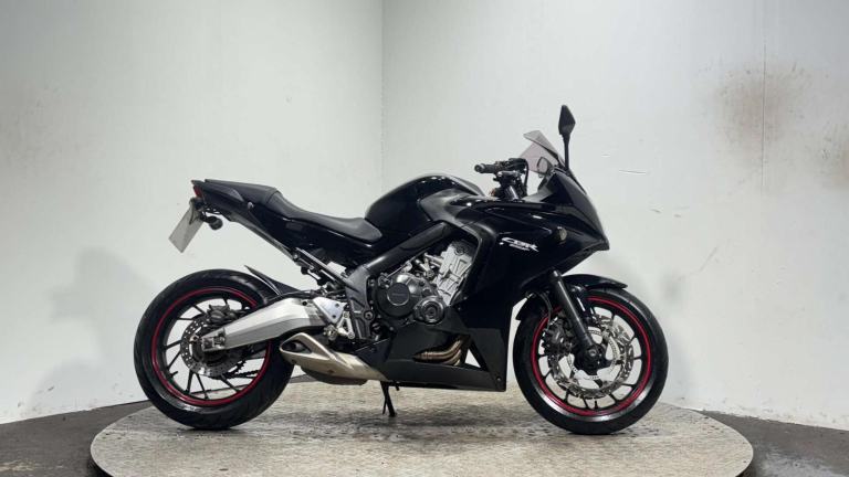 Honda CBR650F CBR650 2016 ONLY 10K MOT RECENTLY SERVICED 650CC A2 RESTRICTABLE