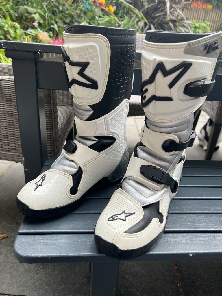 Alpine stars tech 6 