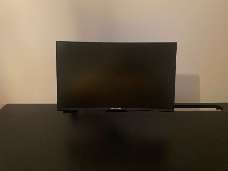 Gaming monitor 