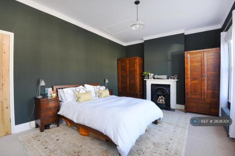 4 bedroom house in Dalberg Road, London, SW2 (4 bed) (#2836301)