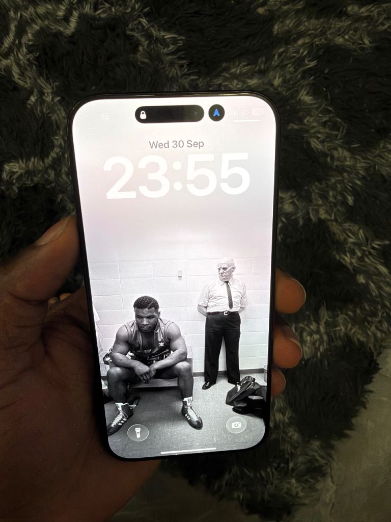 iPhone 16 Pro Max - Black, As Good As New