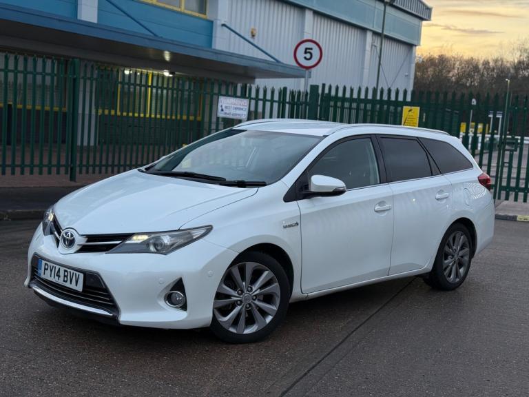 2014 Toyota Auris 1.8 VVTi Hybrid Excel 5dr CVT Auto ESTATE Petrol/Electric Hybrid Automatic