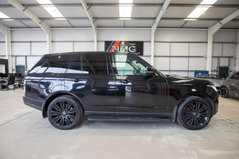 2019 Land Rover Range Rover 4.4 SDV8 Vogue 4dr Auto ESTATE DIESEL Automatic