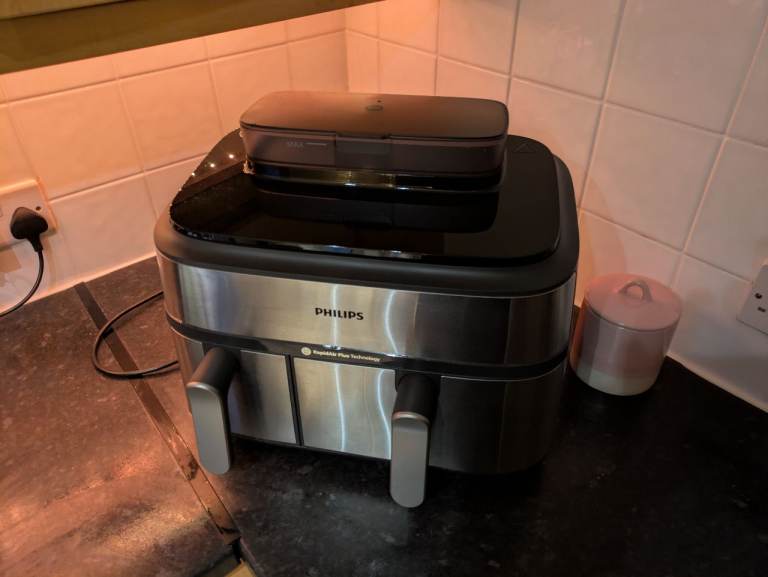 Only till 01/09 - Philips 5000 Series Dual Basket Steam Air Fryer - Silver - 9L