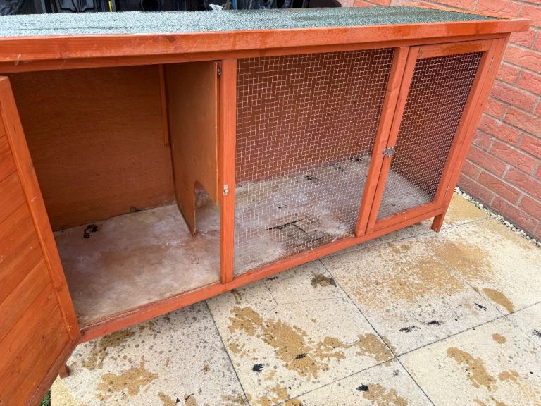 Out door Hutch 