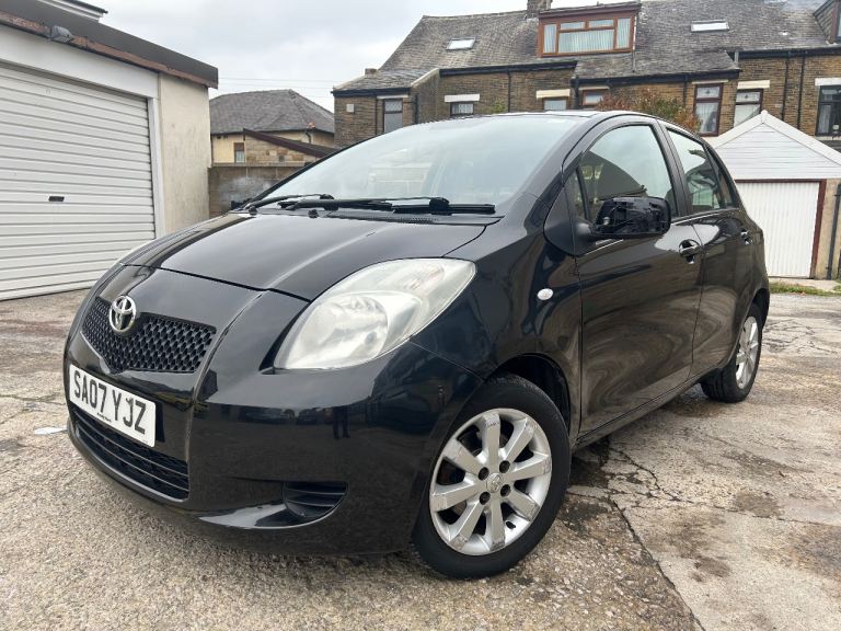 Automatic Toyota Yaris 2007 Long MOT 