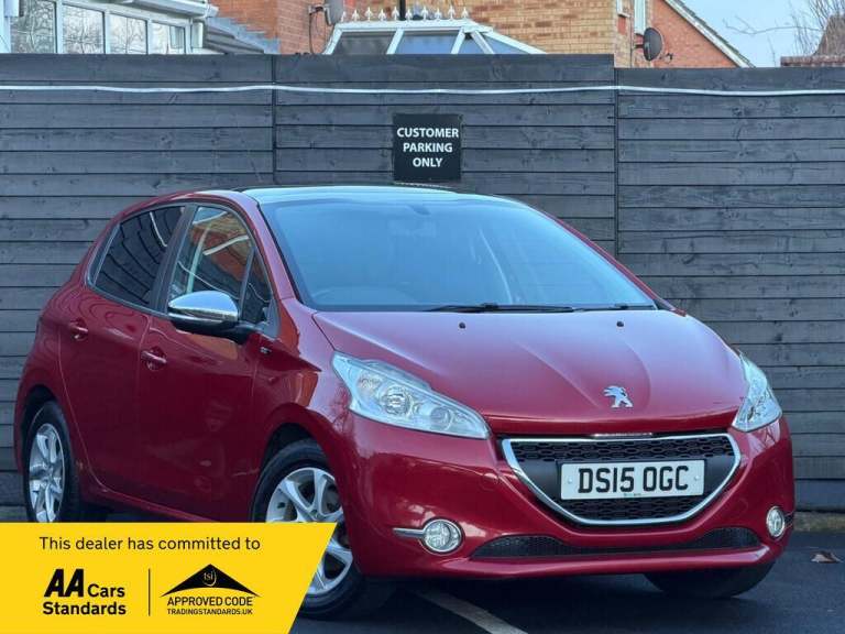 2015 Peugeot 208 1.2 VTi PureTech Style Euro 6 5dr HATCHBACK Petrol Manual