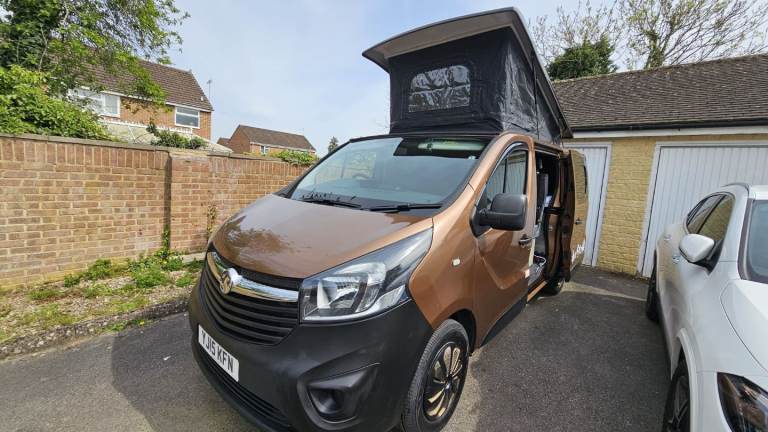 Vauxhall, VIVARO, MPV, 2015, Manual, 1598 (cc), 5 doors