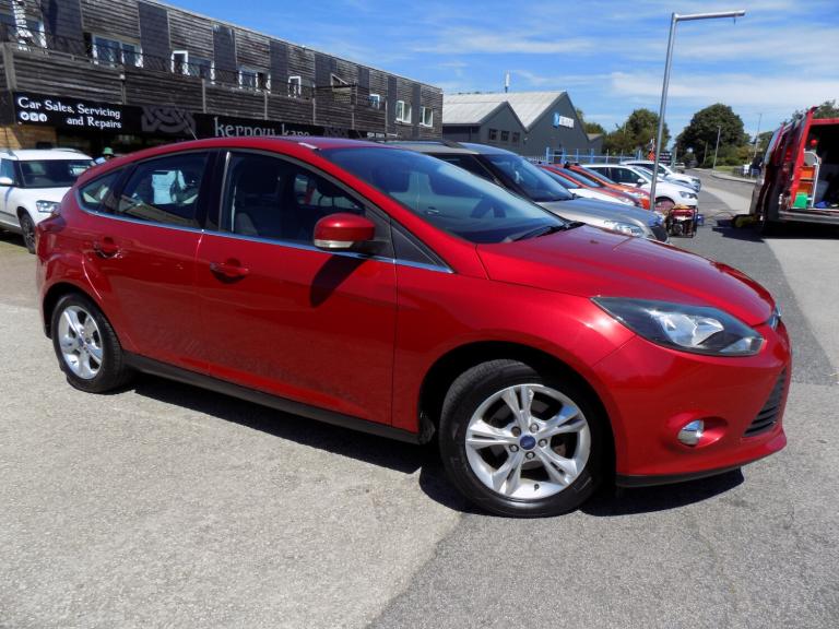 2011 Ford Focus 1.6 125 Zetec 5dr HATCHBACK Petrol Manual