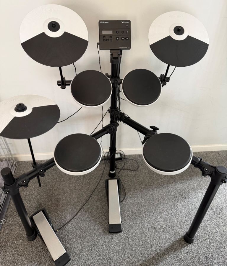 Roland V-Drums TD-02 Electronic Drum Kit