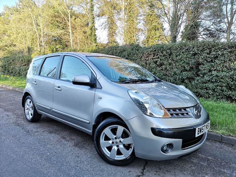 Nissan Note Tekna Automatic Black Leather and 2 keys Full History