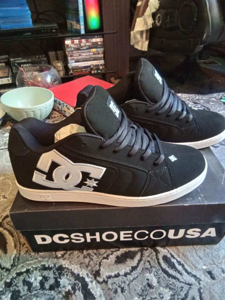 DCSHOEUSA mens trainers, size 14 uk. ,black & white, brand new boxed, never worn, collection only.
