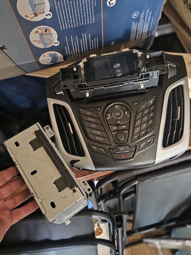 2014 ford focus radio 