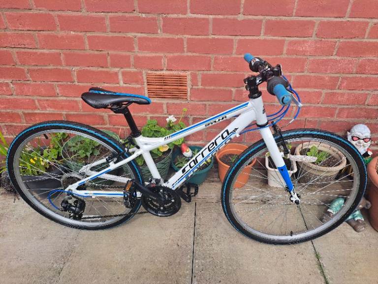 Age 8 to 12 kids Carrera bike