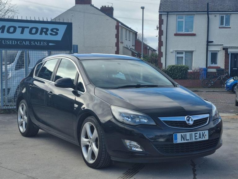 2011 Vauxhall Astra 1.6i 16V SRi 5dr HATCHBACK PETROL Manual