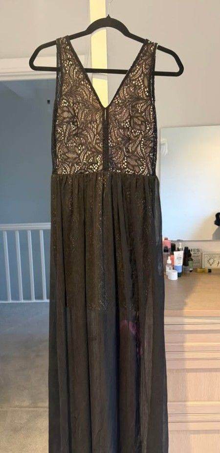 Elegant Black Lace Top Maxi Dress – Perfect for Evenings