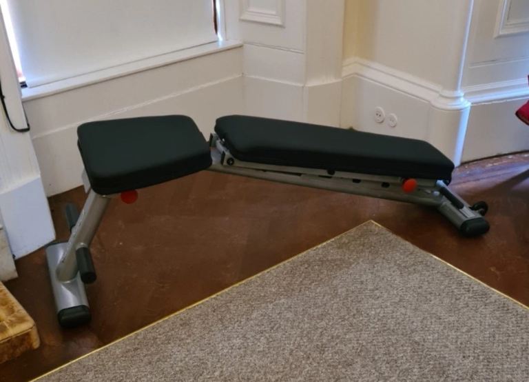 Body Solid Heavy Duty Folding Gym Bench Utility FID Strong New Weight Lifting