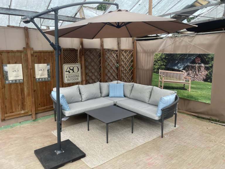 Alexander rose new to clear rrp £1997