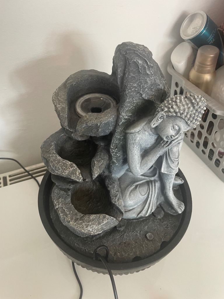Water fountain new condition 