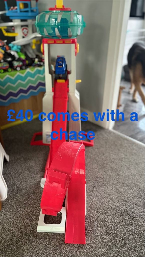 Paw Patrol Lookout Tower Playset with Chase Vehicle