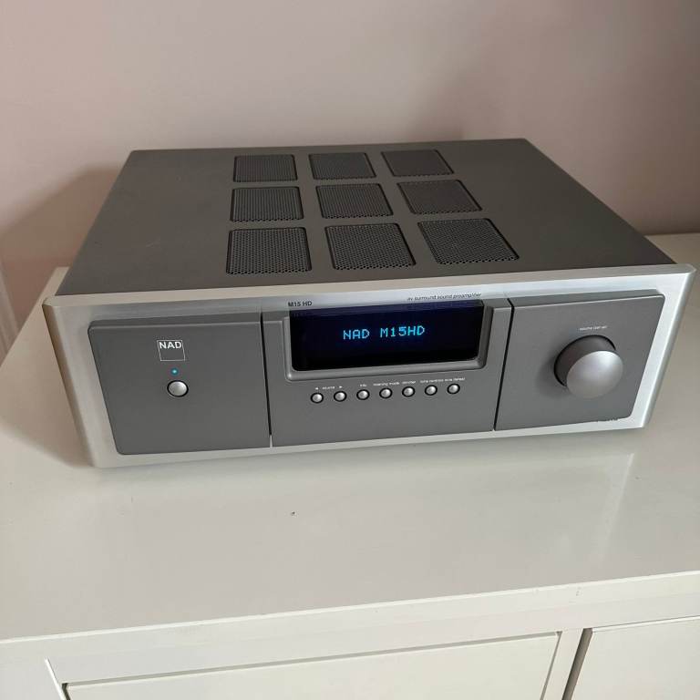 NAD Masters Series M15 HD - Pre Amplifier / Processor - 7.2 Channel - Titanium