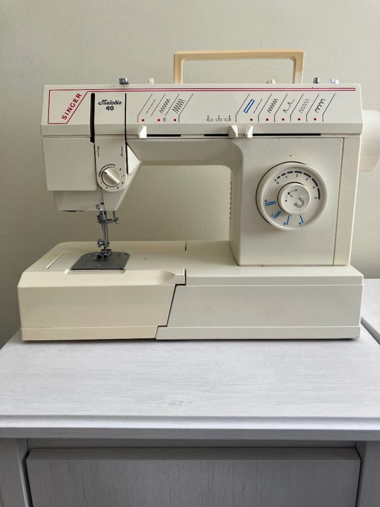 Singer Mélodie 40 5805C sewing machine 