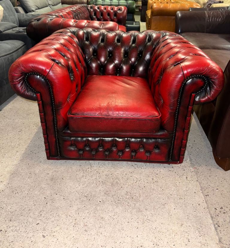 Chesterfield oxblood real leather club chair