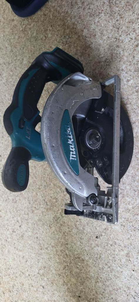 Makita saw
