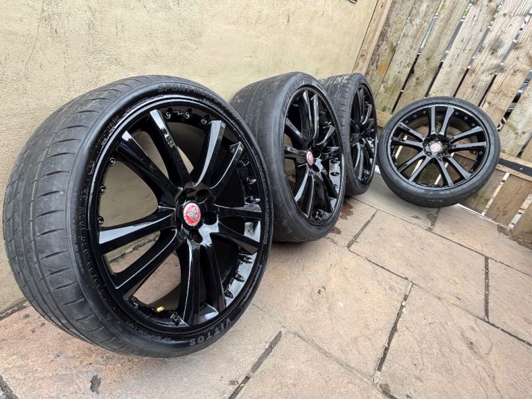 Jaguar 20” Alloy Wheels