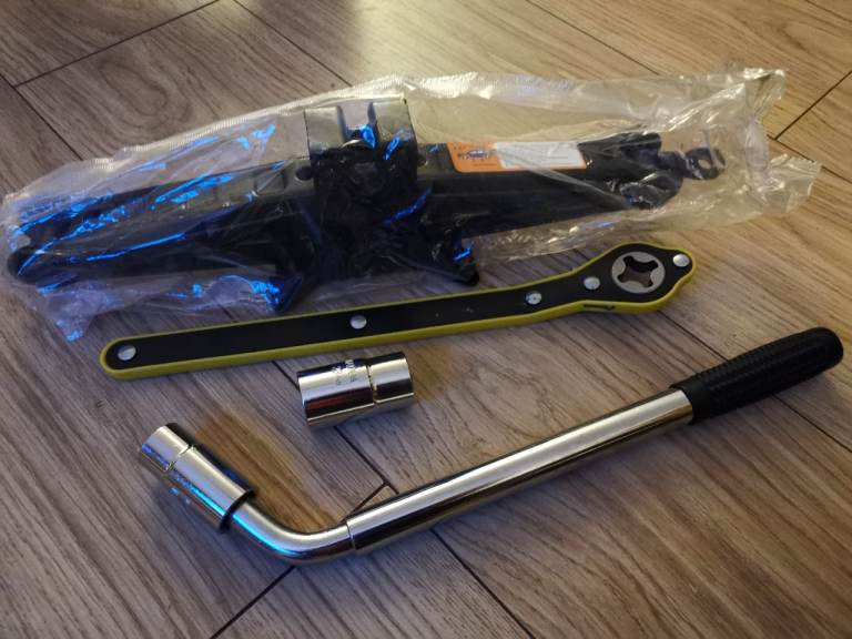 Universal 2.5 Tonne / Ton Car Vehicle Scissor Jack & Extending Wheel Brace