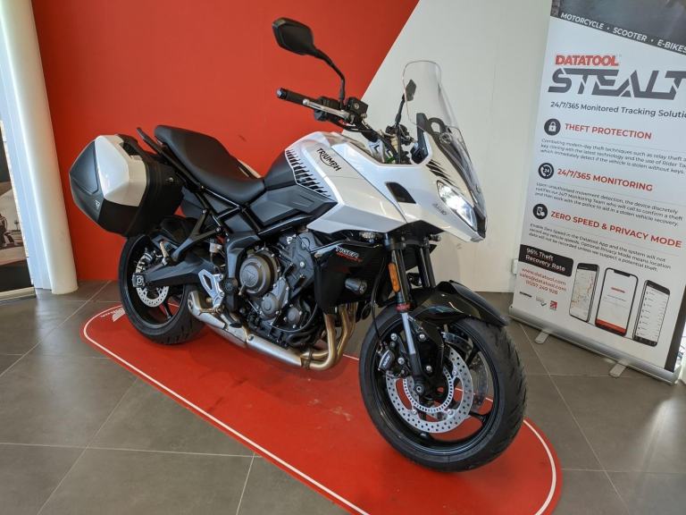 2024 TRIUMPH TIGER SPORT 660 WHITE METALLIC IMMACULATE LOW MILEAGE BIKE
