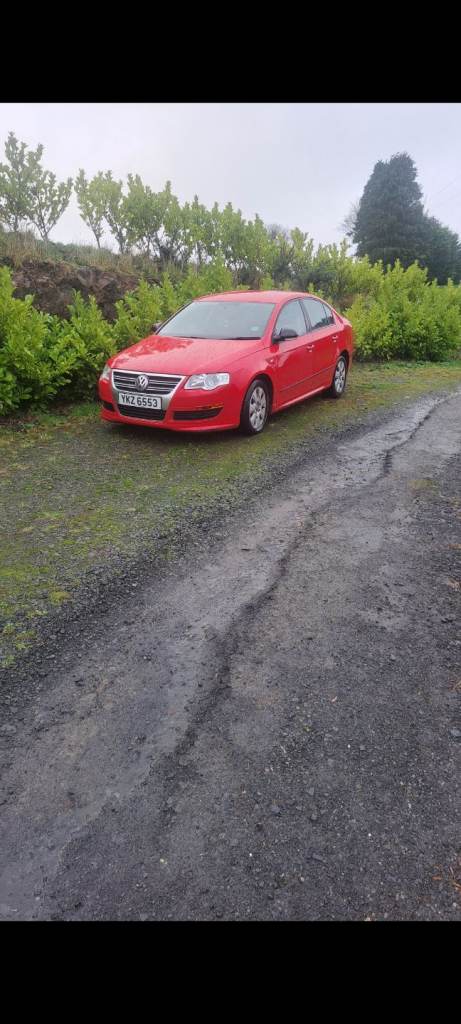 Volkswagen, PASSAT, Saloon, 2010, Semi-Auto, 1968 (cc), 4 doors