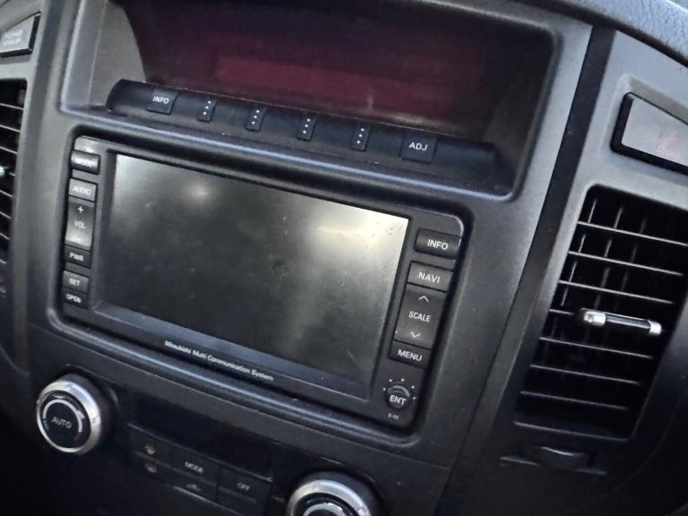 2007 Mitsubishi Shogun 3.2 DI-DC Diamond 3dr Auto ESTATE Diesel Automatic