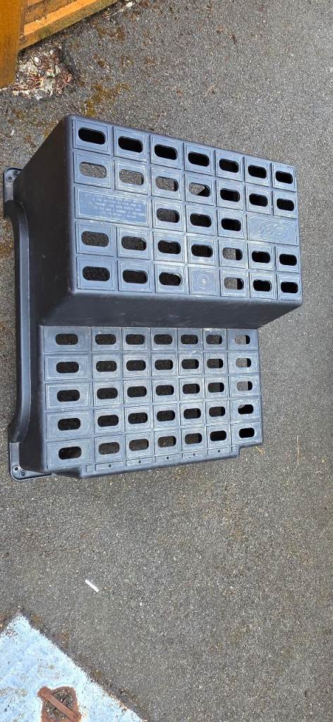 Caravan/camper van double step