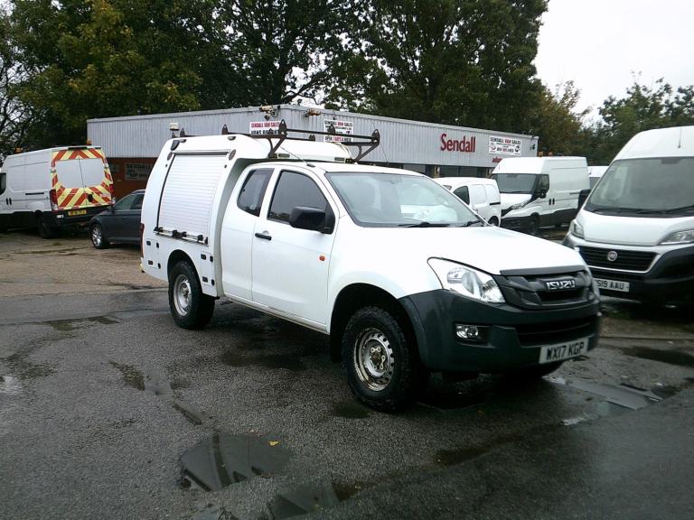 Isuzu D-Max 2.5 UTILITIES TRUCK,2017,17 REG,WHITE,ONLY 115k,YEARS MOT,CLEAN VAN