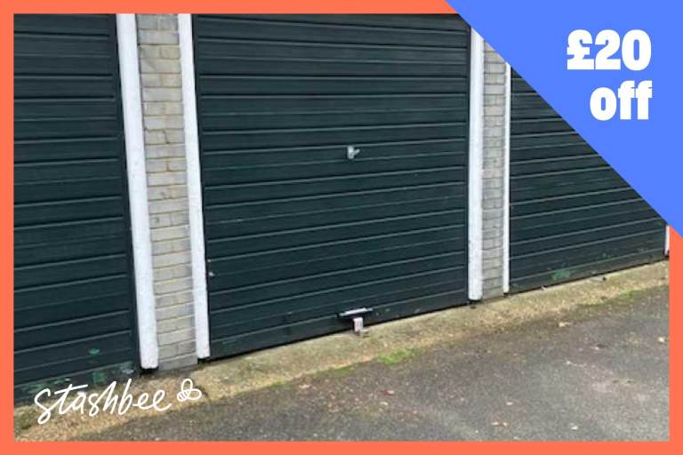Garage to rent in London (SW15) | Stashbee