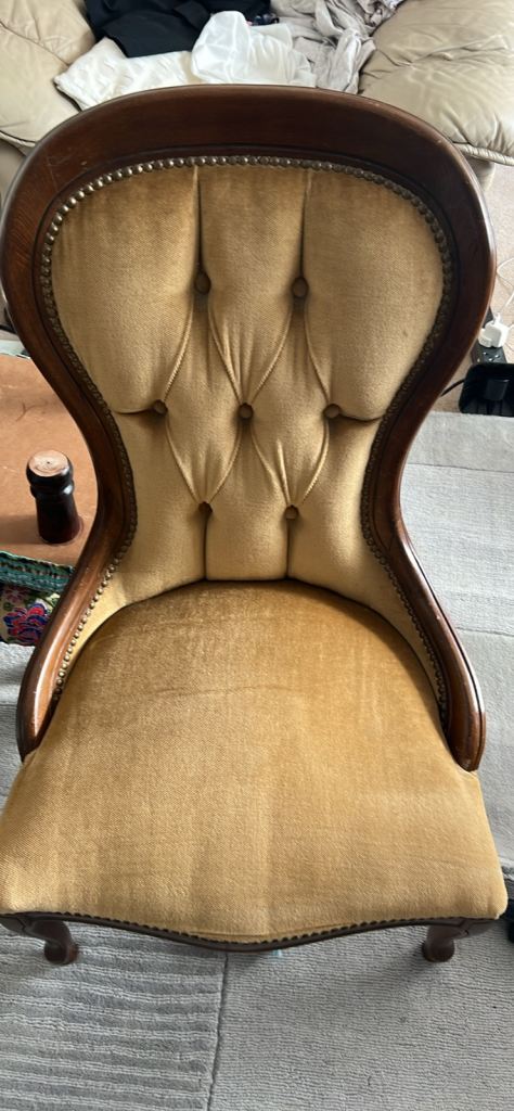 Vintage Wooden Chair with Yellow Upholstery – Good Condition