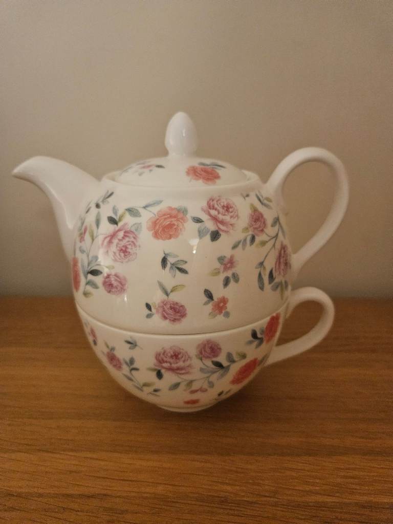 Whittard Chelsea 1886 Teapot & Cup