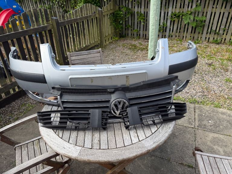 VW Passat B5.5 Front Bumper Reflex Silver