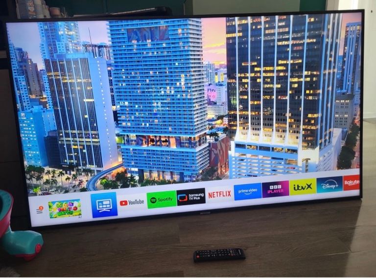50” Samsung Smart TV with Remote – Good Condition