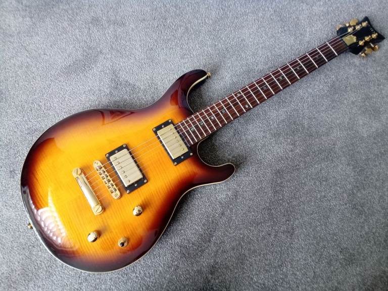 SHINE Electric Guitar made in Korea with hard case included