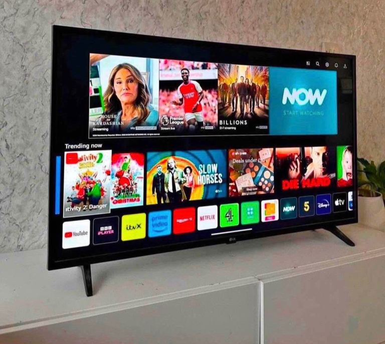 43” Smart LG Full Hd   1080P HDR led tv   Excellent condition