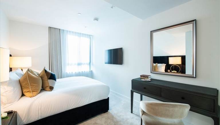 Luxury 1 Bedroom Apartment West End Gate