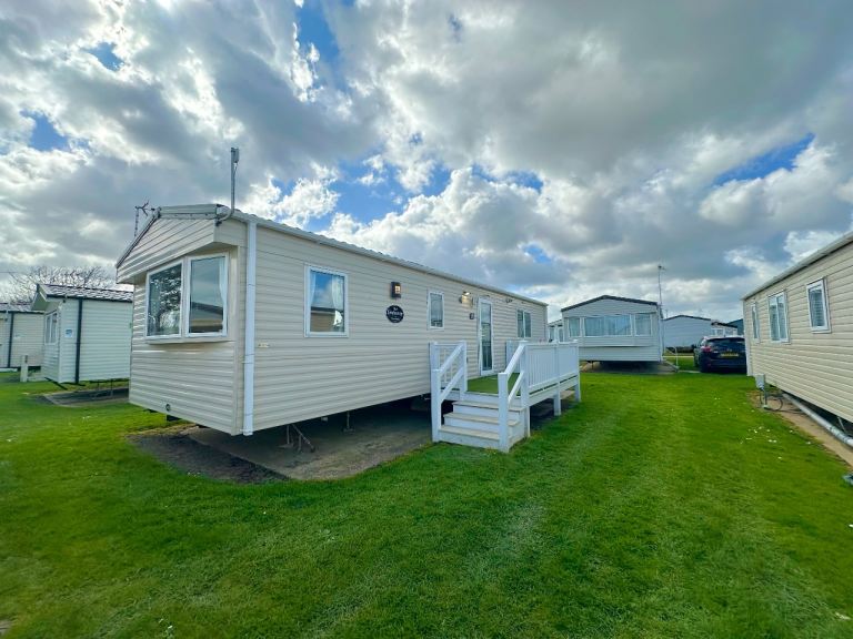Holiday Home For Sale Suffolk Coast 11.5 Month Usage Buy Today Get The Keys Today 