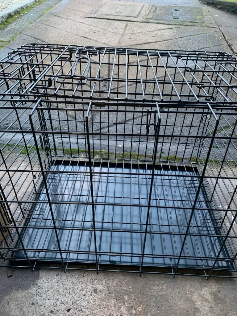Medium pet crate 