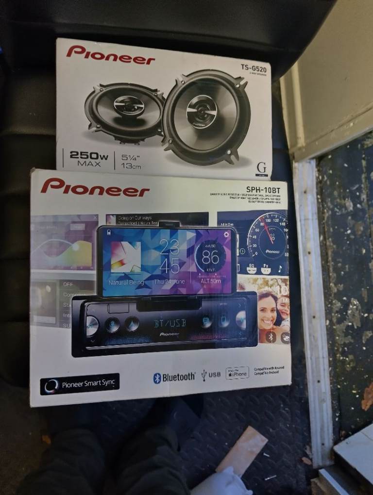 Pioneer Bluetooth car cd player with pioneer speakers to match