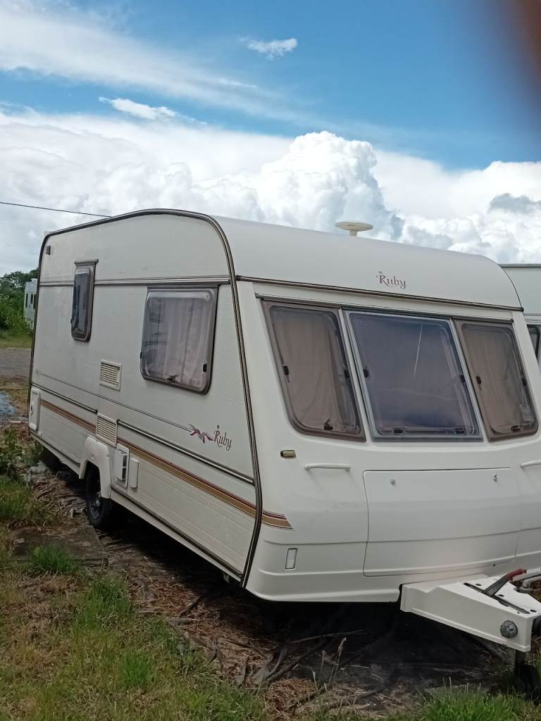 Caravan Bailey Ruby