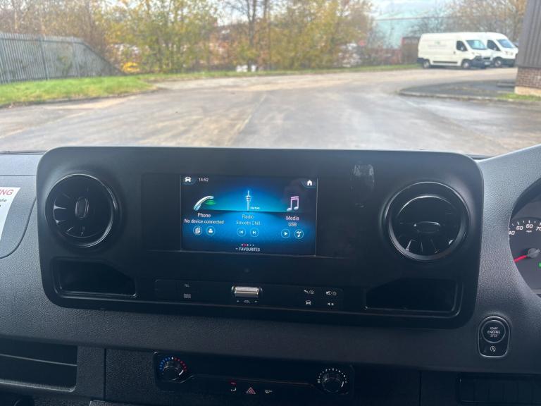 2020/70 Mercedes Sprinter LWB 5 Ton Twin Wheel Base