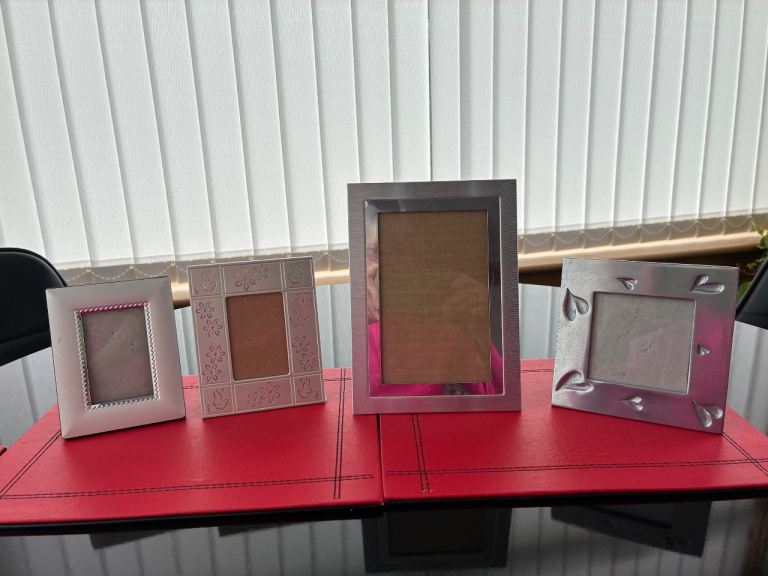 4 Metal Photo Frames
