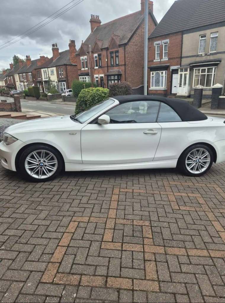 BMW, 1 SERIES, Convertible, 2012, Manual, 1995 (cc), 2 doors